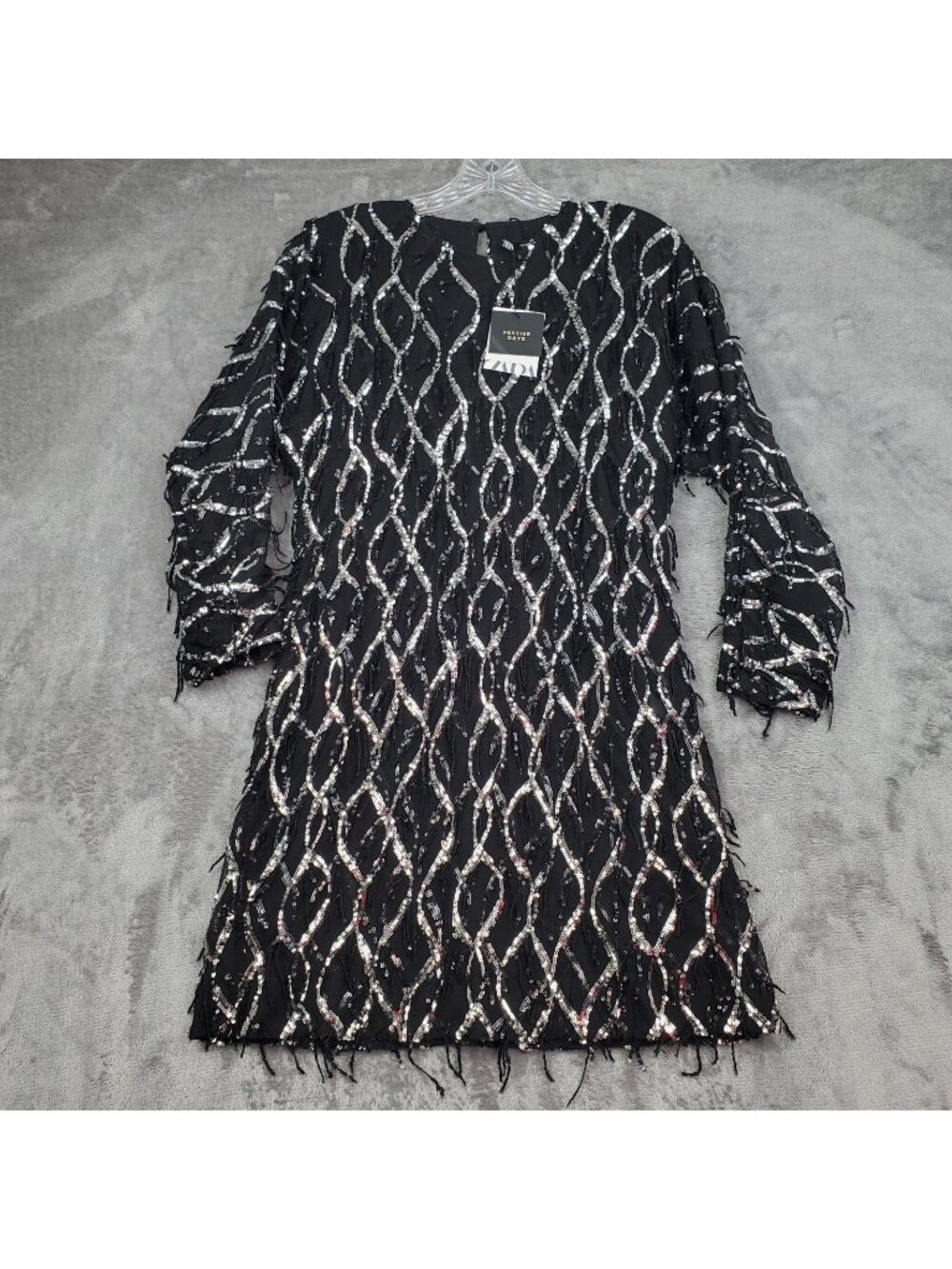 Zara Dress Size M Sequins Fringe Black Silver Homecoming Holiday Party Cocktail